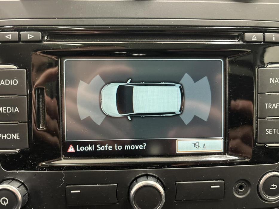 VOLKSWAGEN Touran 2014