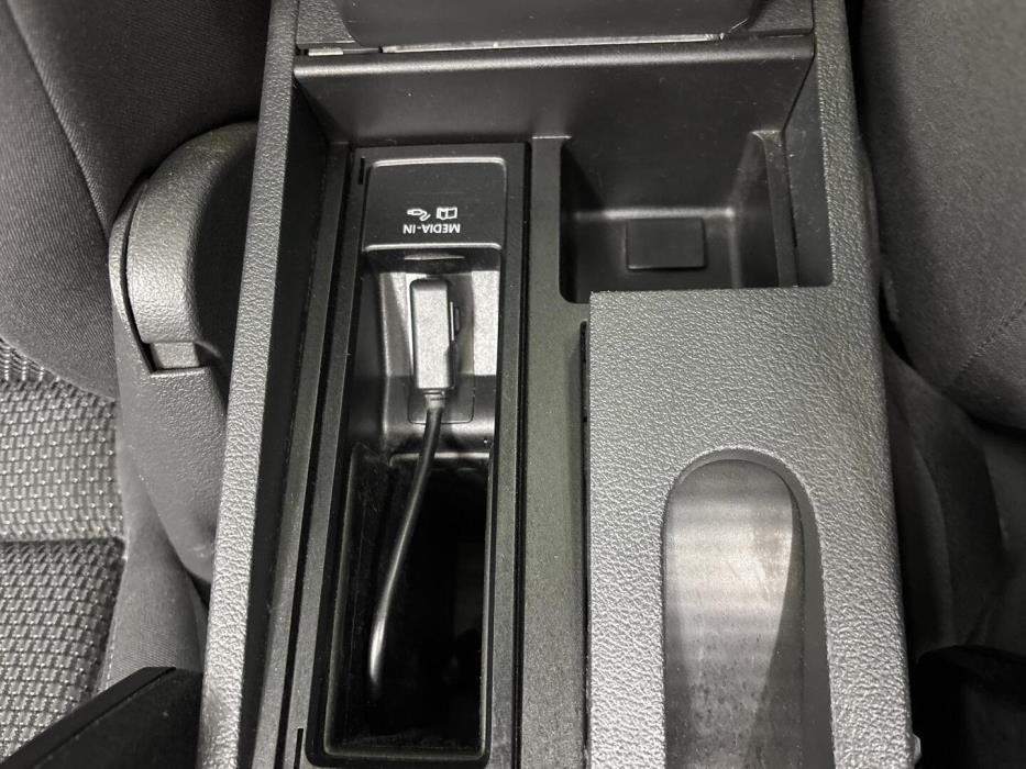 VOLKSWAGEN Touran 2014