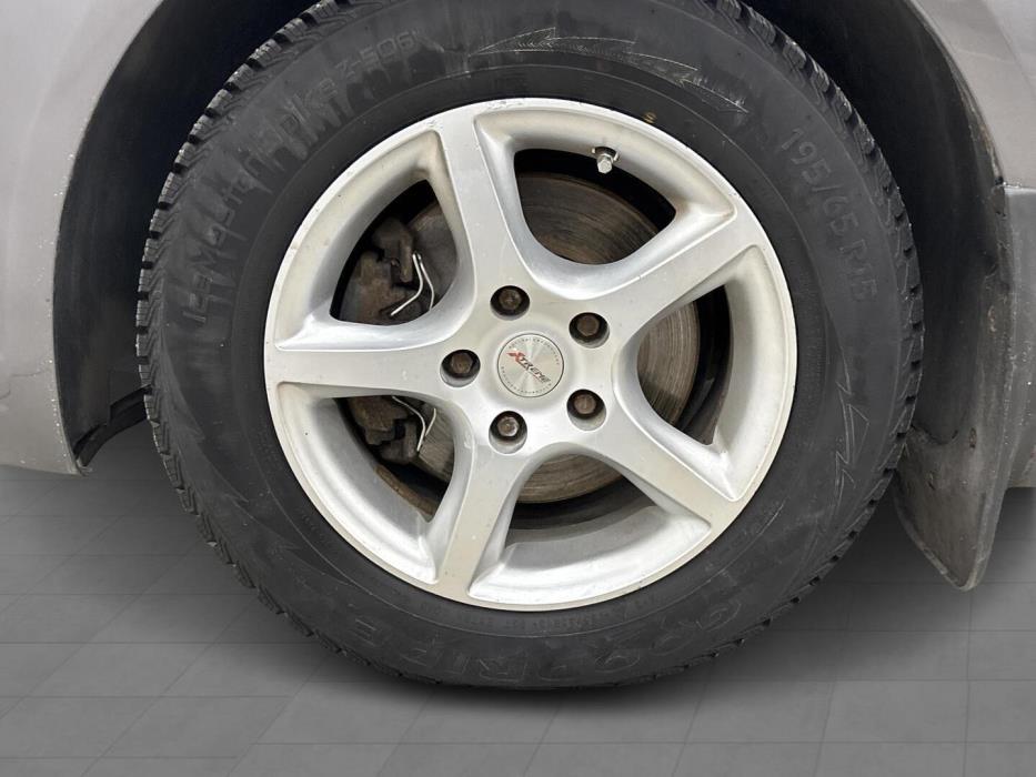 VOLKSWAGEN Touran 2014