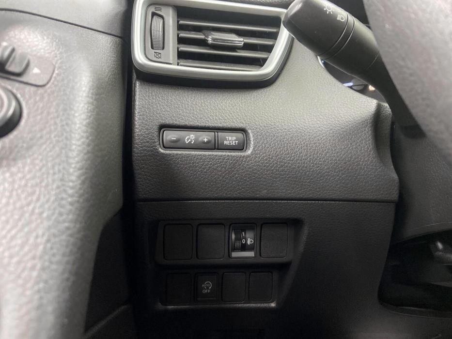 NISSAN Qashqai 2018