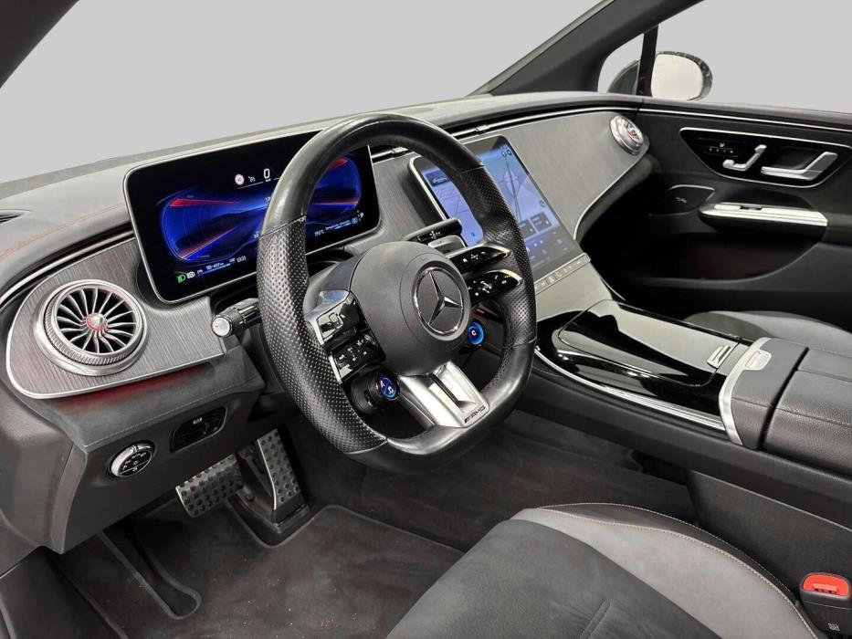 MERCEDES-BENZ EQE 2022