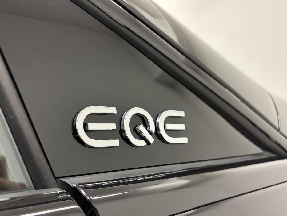 MERCEDES-BENZ EQE 2022