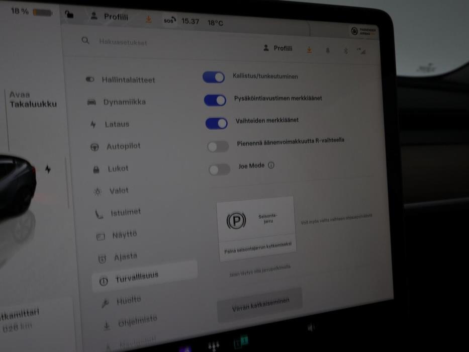 TESLA MODEL 3 2022