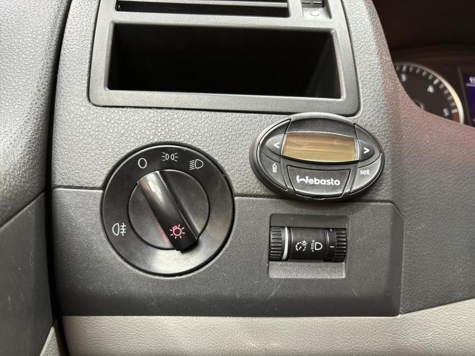 VOLKSWAGEN Transporter 2011