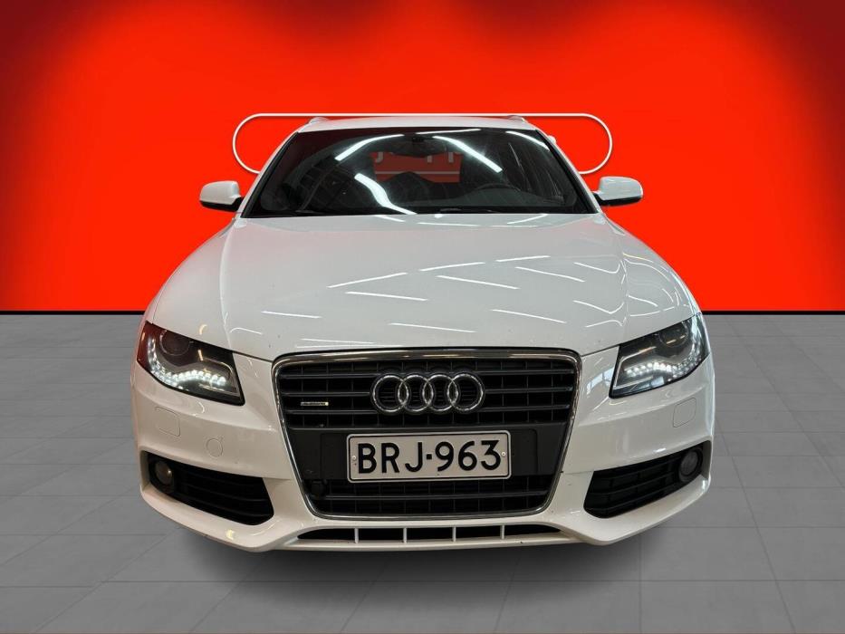AUDI A4 2010