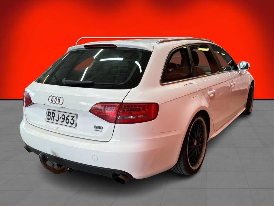 AUDI A4 2010