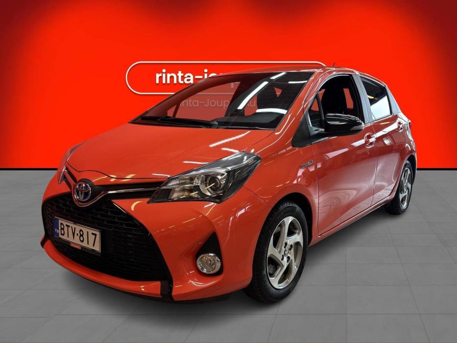 TOYOTA Yaris 2017