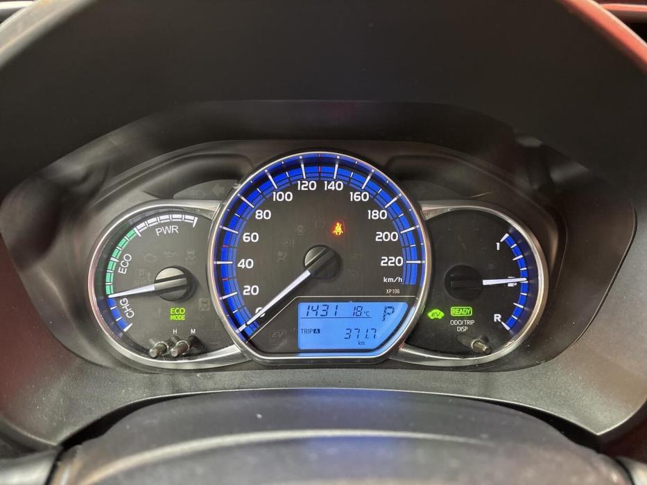 TOYOTA Yaris 2017