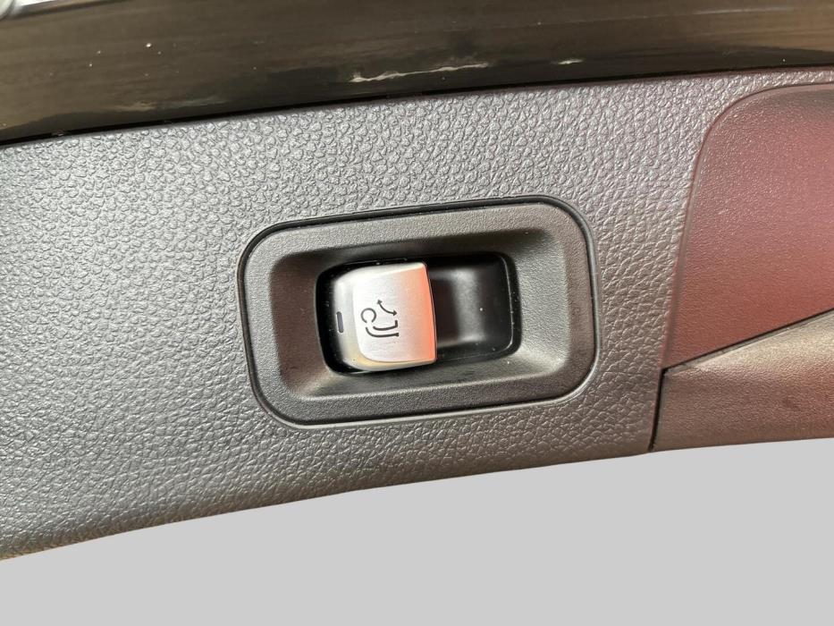 MERCEDES-BENZ C 2015