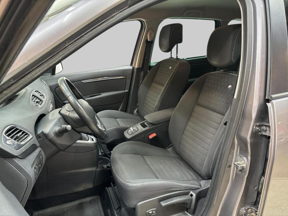 RENAULT Grand Scenic 2015