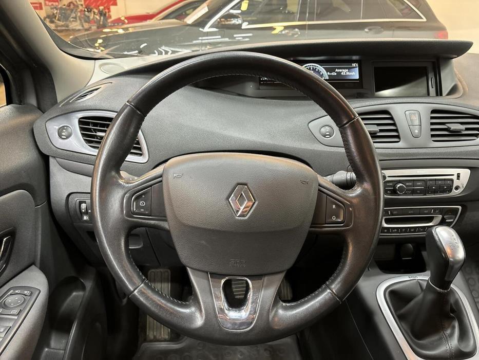 RENAULT Grand Scenic 2015
