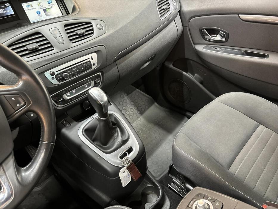 RENAULT Grand Scenic 2015