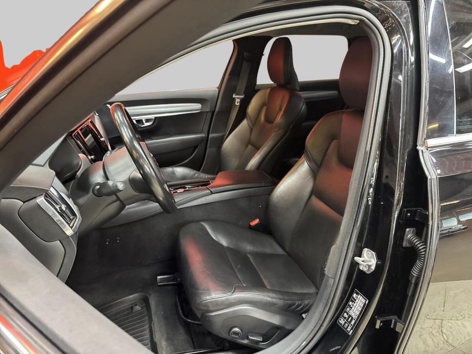 VOLVO V90 2019