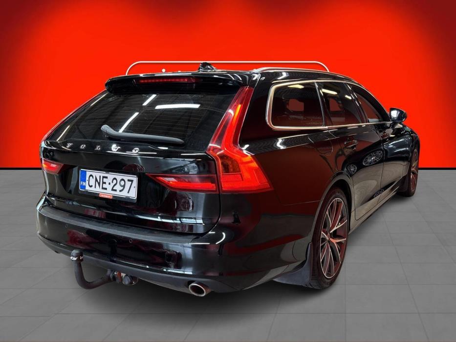 VOLVO V90 2019
