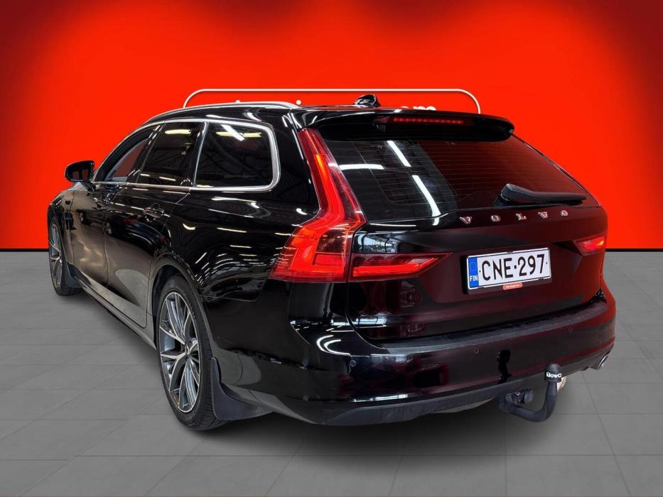 VOLVO V90 2019
