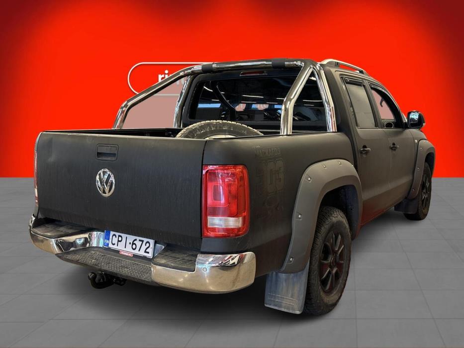 VOLKSWAGEN Amarok 2011