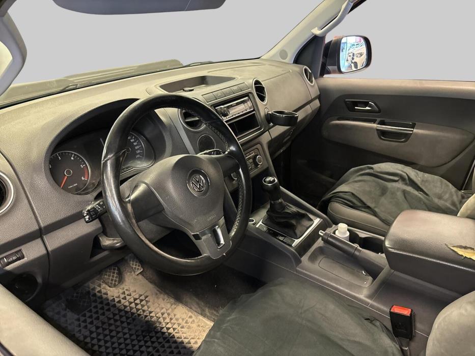 VOLKSWAGEN Amarok 2011