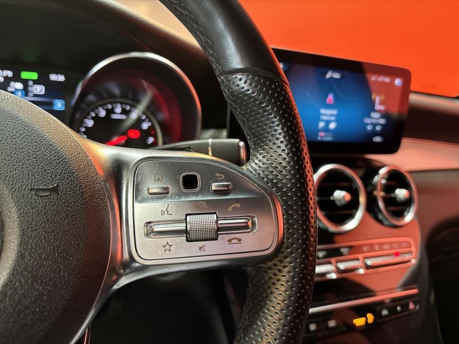 MERCEDES-BENZ GLC 2022