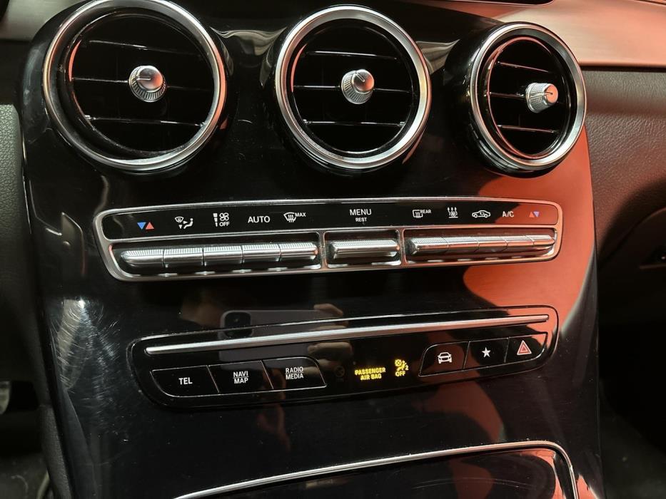 MERCEDES-BENZ GLC 2022