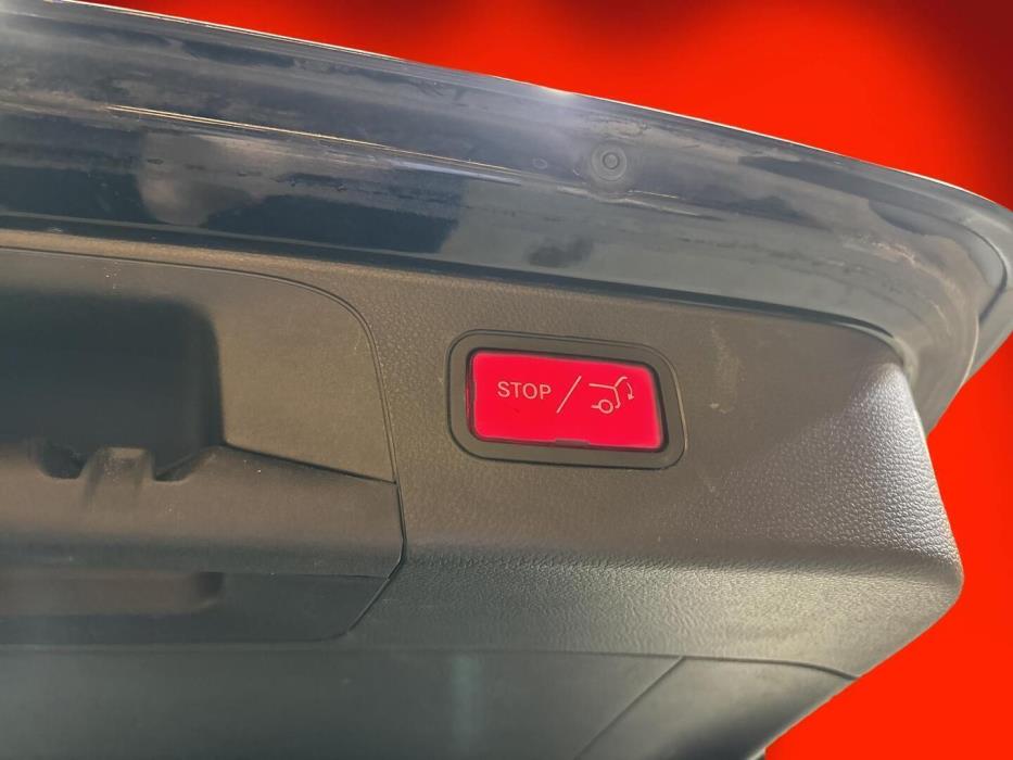 MERCEDES-BENZ GLC 2022