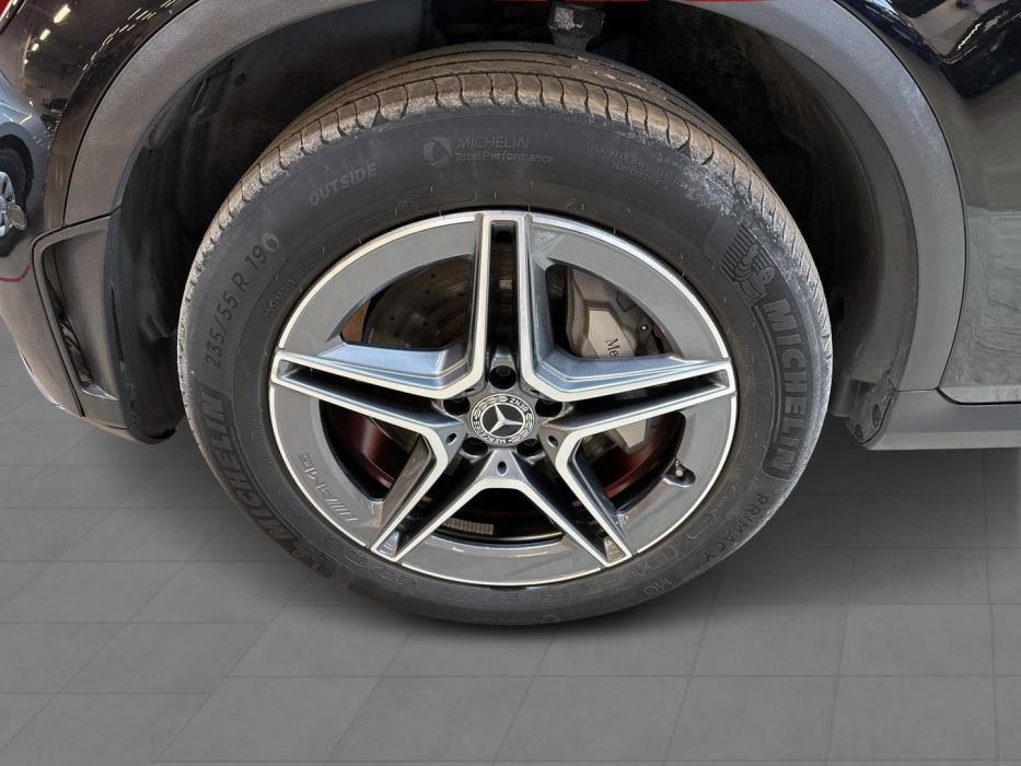 MERCEDES-BENZ GLC 2022