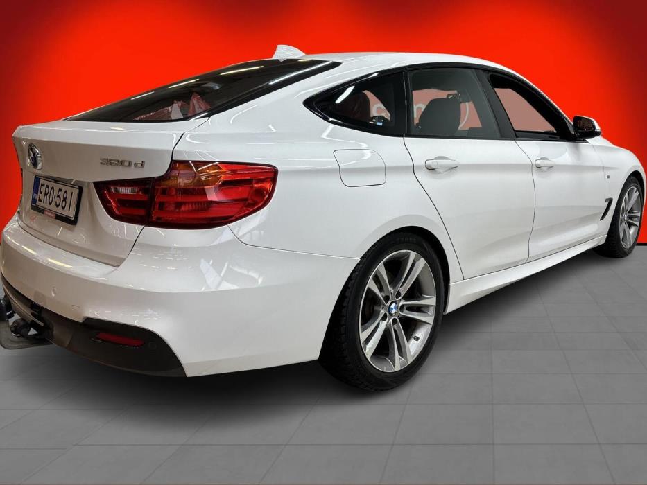 BMW 320 Gran Turismo 2015