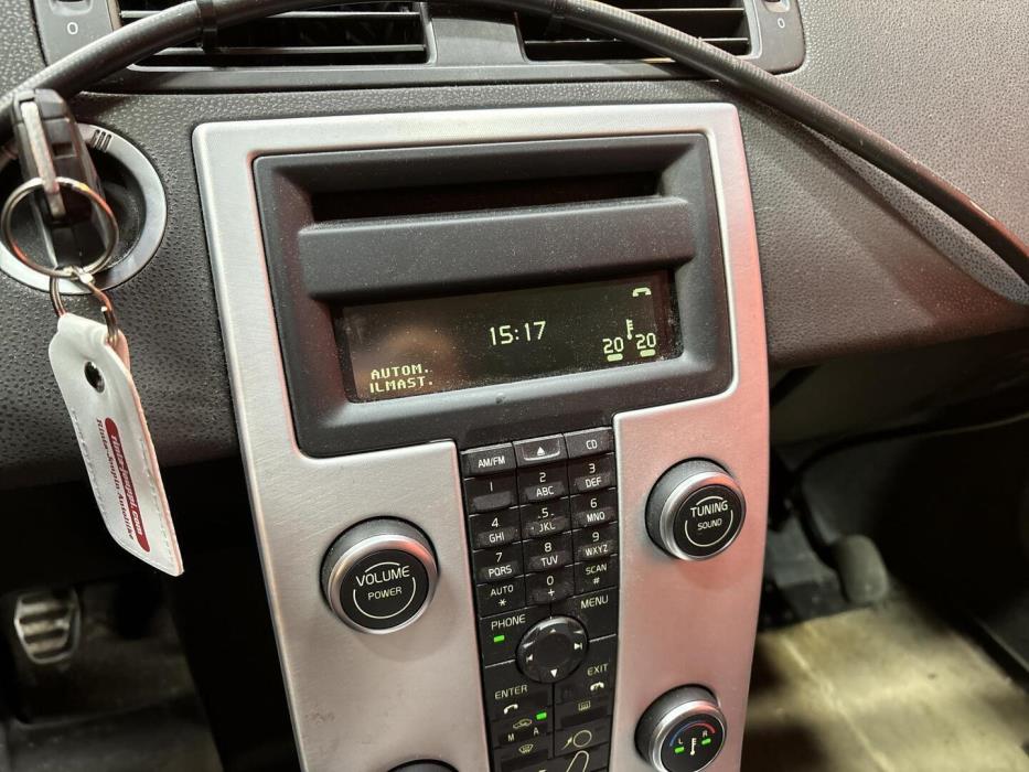 VOLVO V50 2011