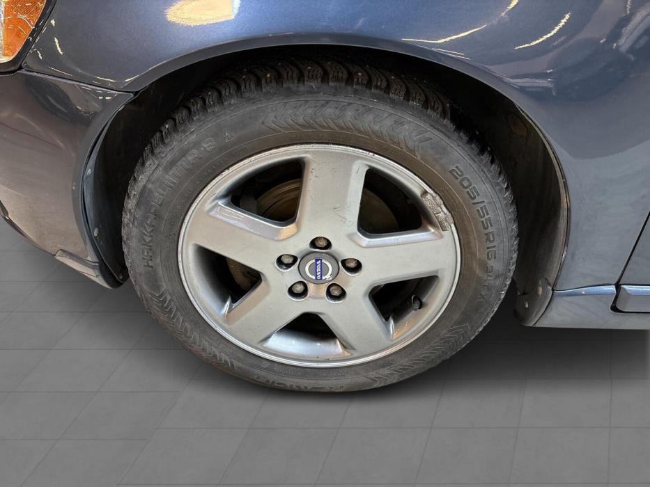 VOLVO V50 2011