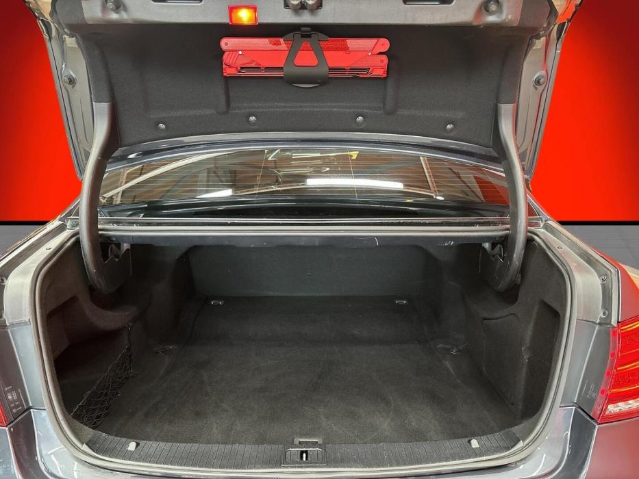MERCEDES-BENZ E 2014