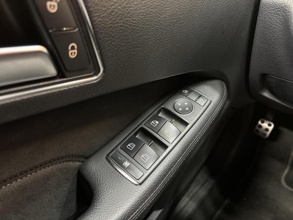 MERCEDES-BENZ E 2014