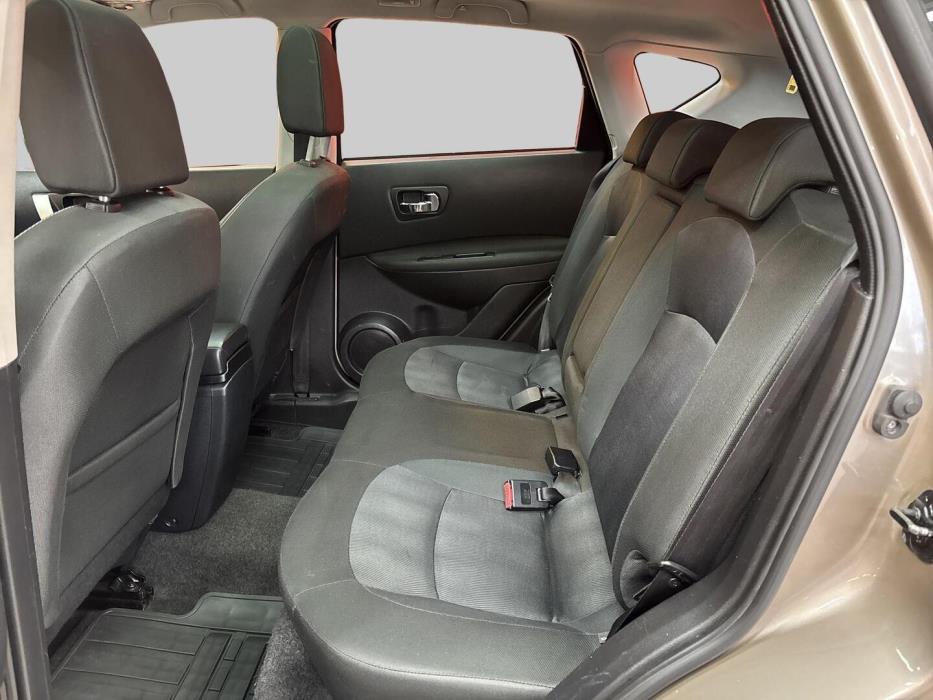NISSAN Qashqai 2011