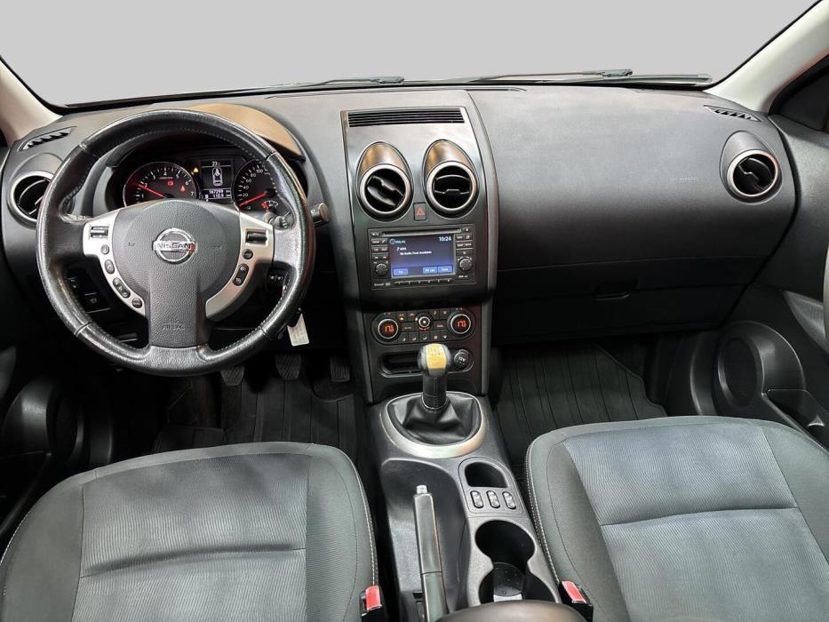 NISSAN Qashqai 2011