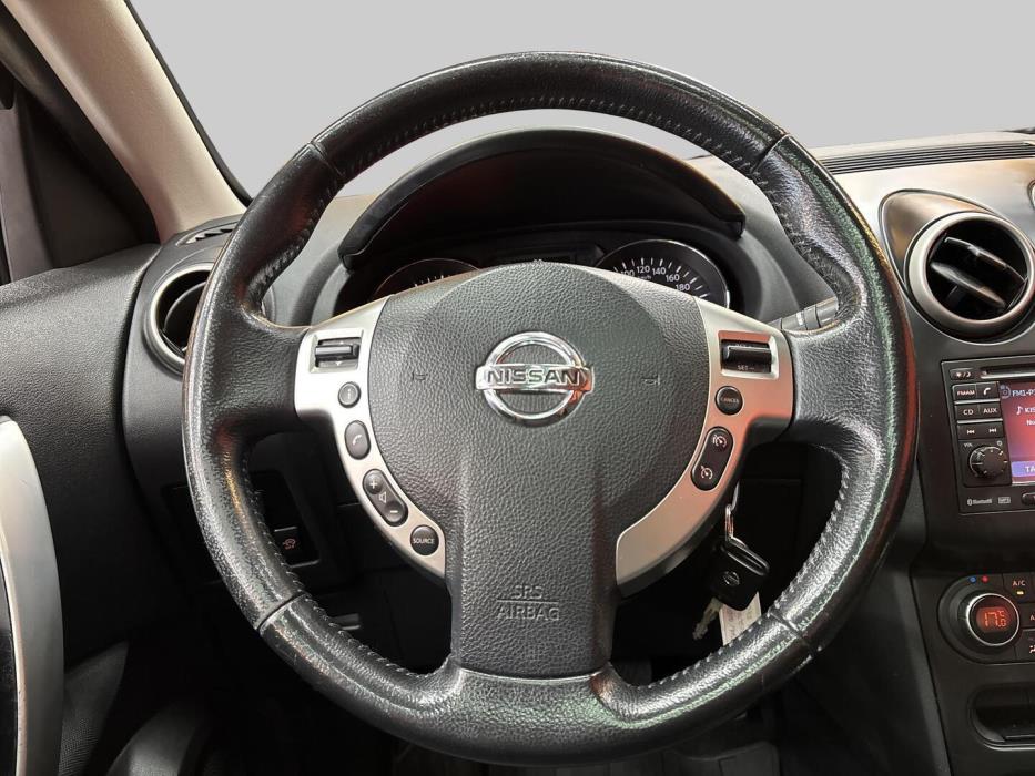 NISSAN Qashqai 2011