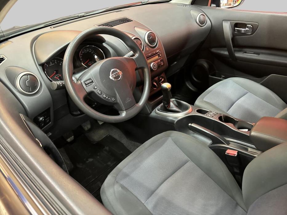 NISSAN Qashqai 2011