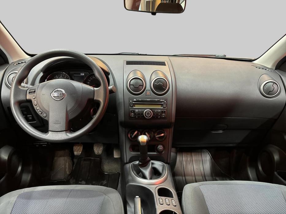 NISSAN Qashqai 2011