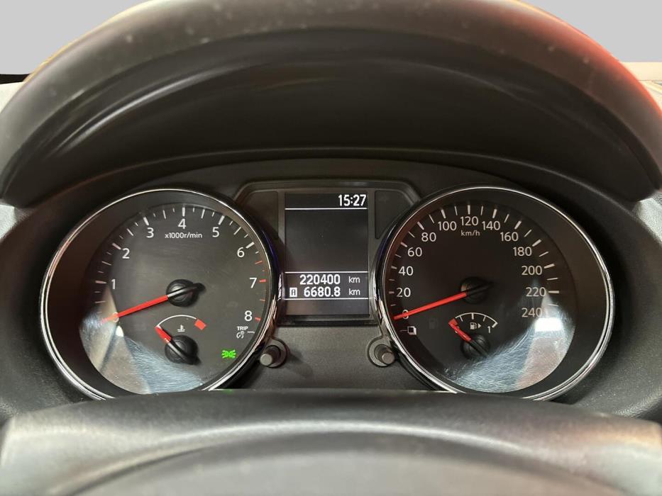 NISSAN Qashqai 2011