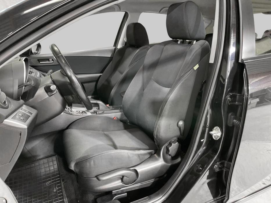 MAZDA Mazda3 2012