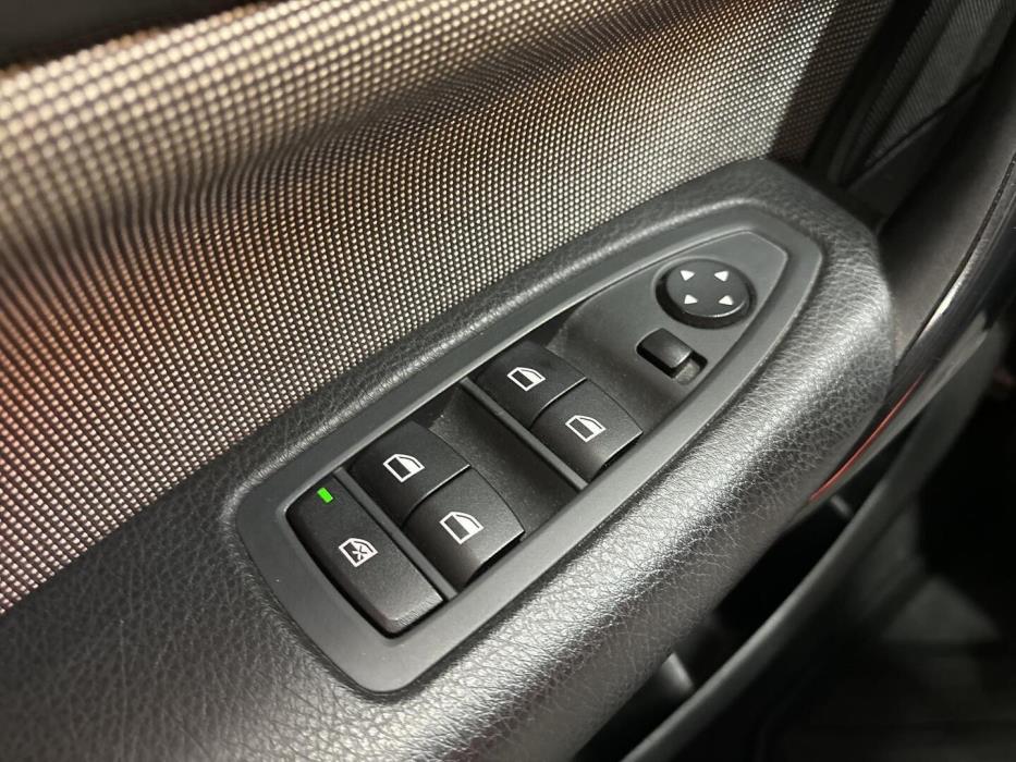 BMW 114 2012
