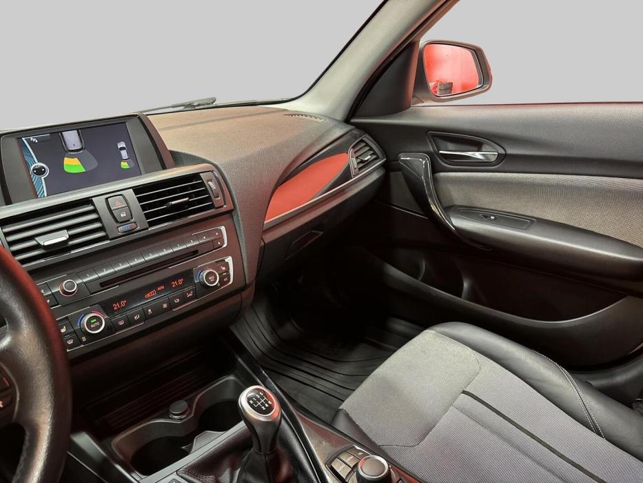 BMW 114 2012