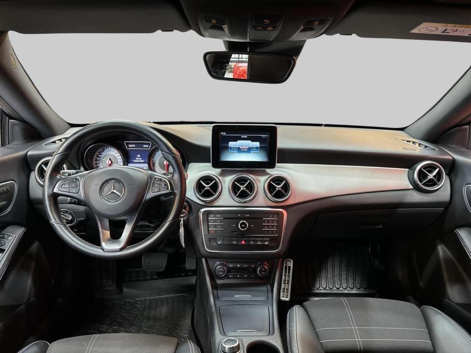 MERCEDES-BENZ CLA 2016