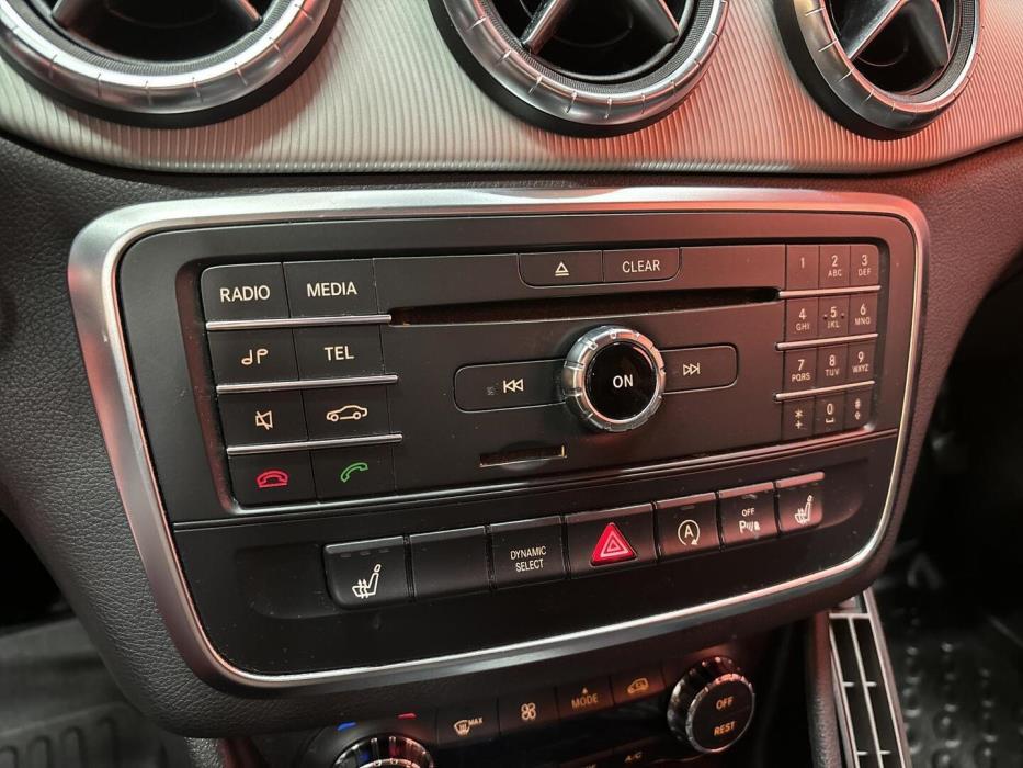 MERCEDES-BENZ CLA 2016