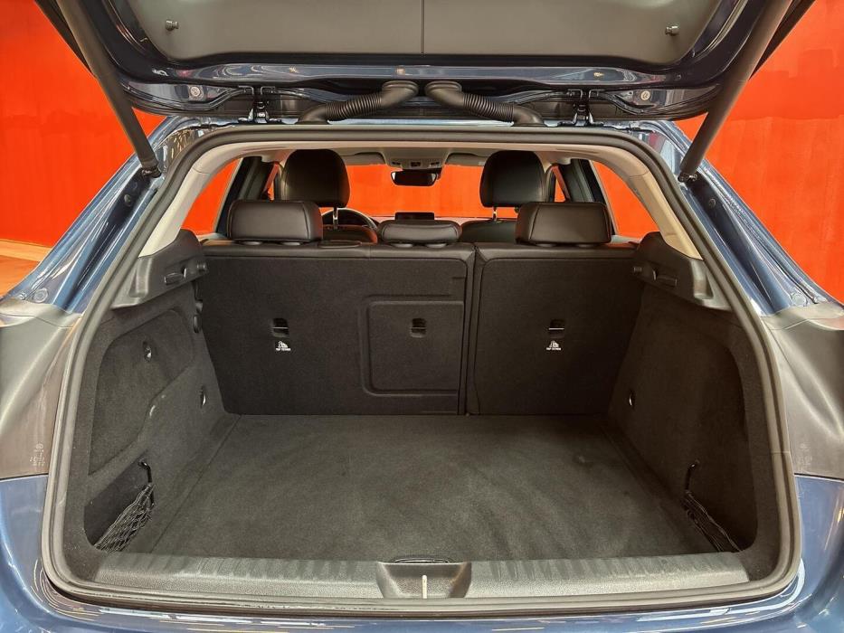 MERCEDES-BENZ GLA 2019