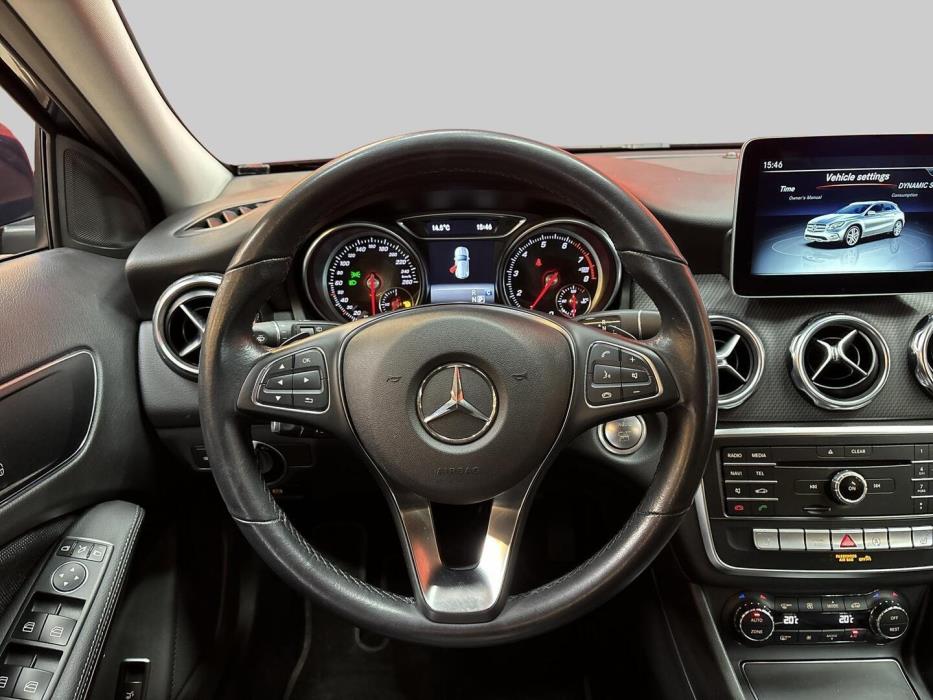 MERCEDES-BENZ GLA 2019
