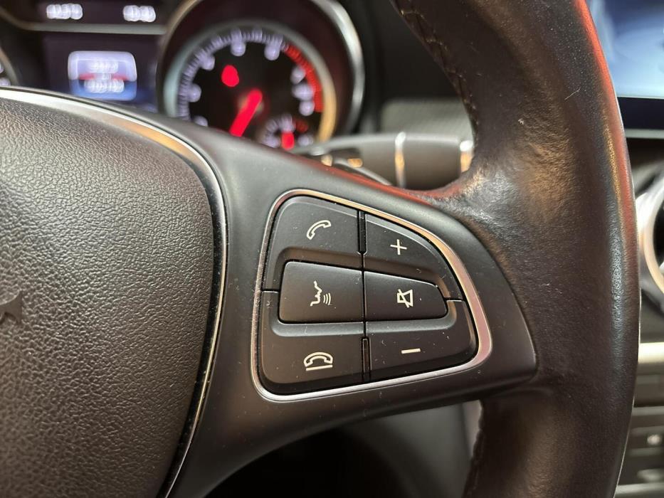 MERCEDES-BENZ GLA 2019