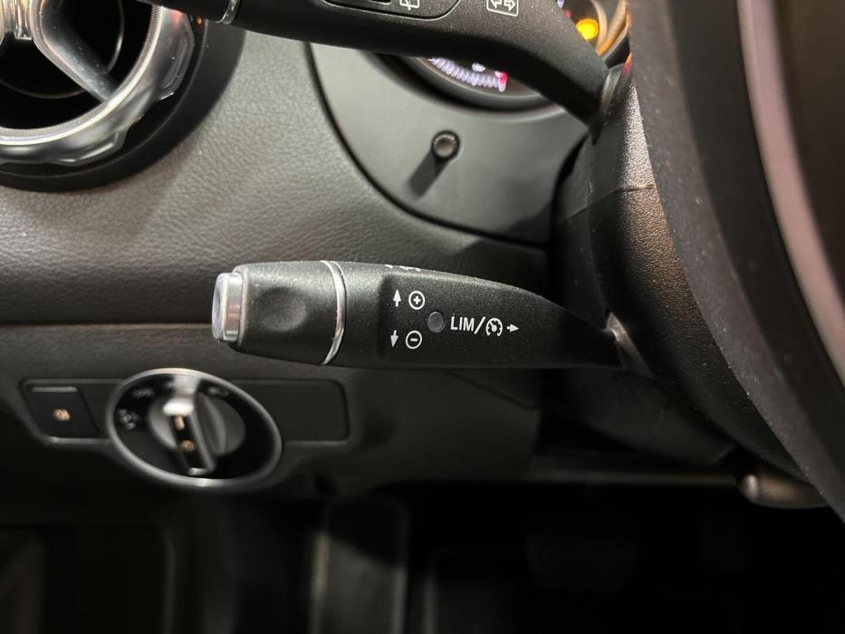 MERCEDES-BENZ GLA 2019