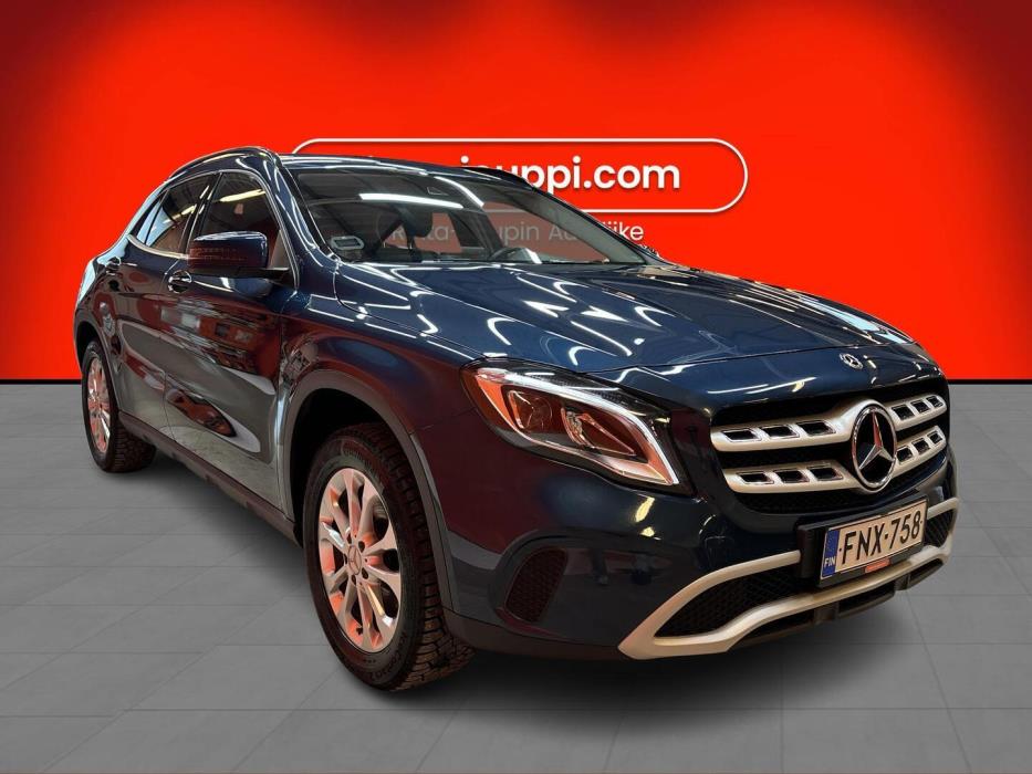 MERCEDES-BENZ GLA 2019