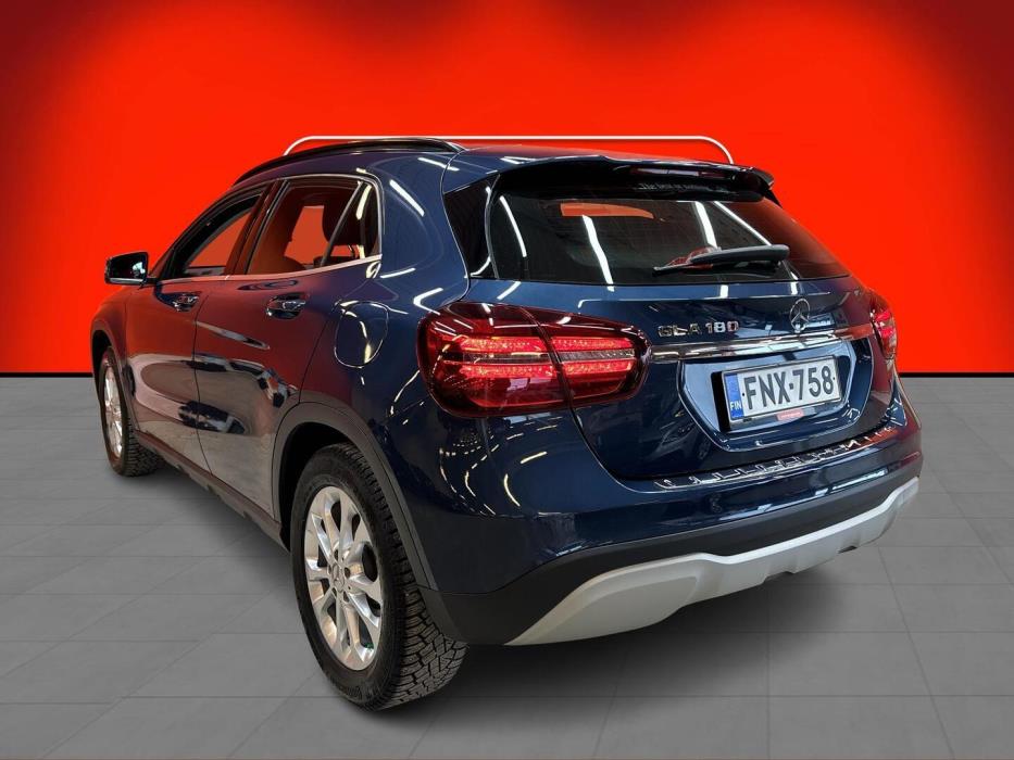 MERCEDES-BENZ GLA 2019