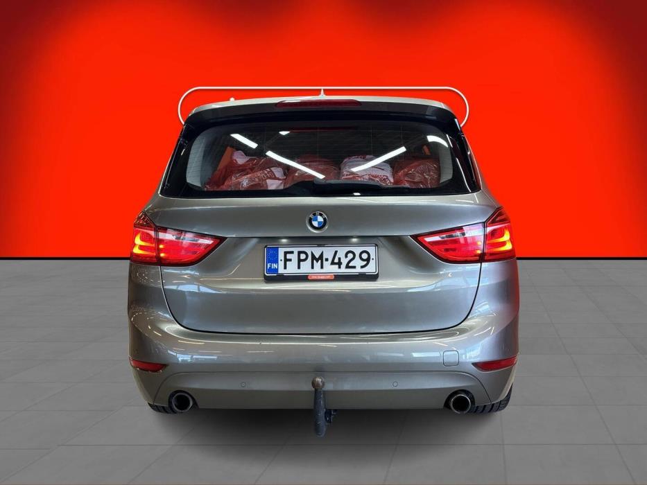 BMW 220 2016