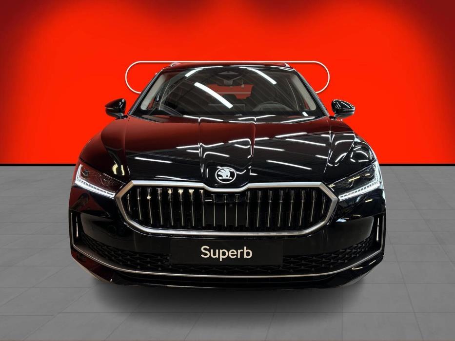SKODA SUPERB 2026