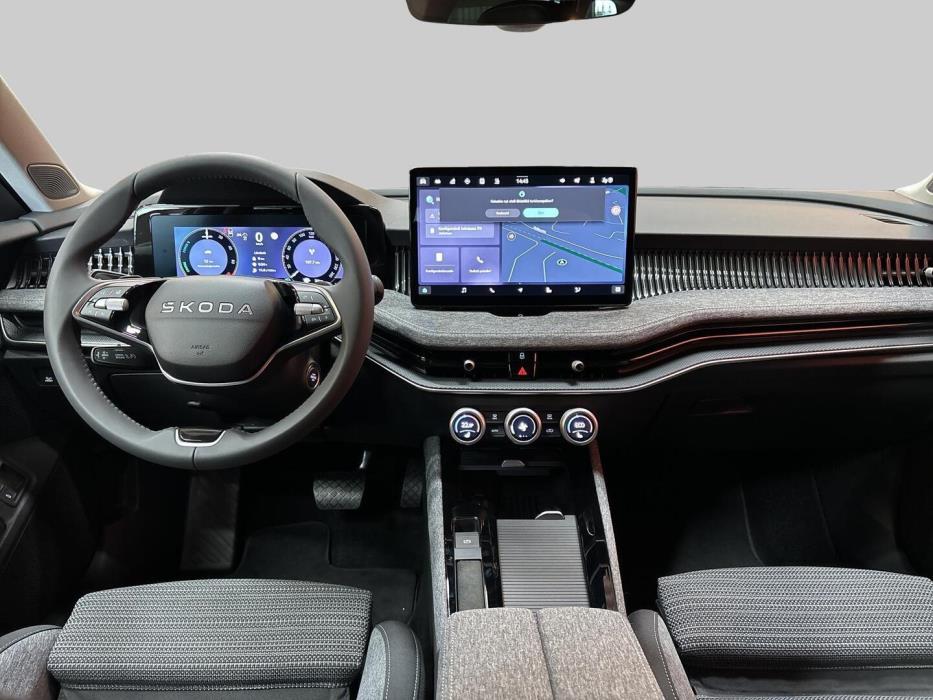 SKODA SUPERB 2026